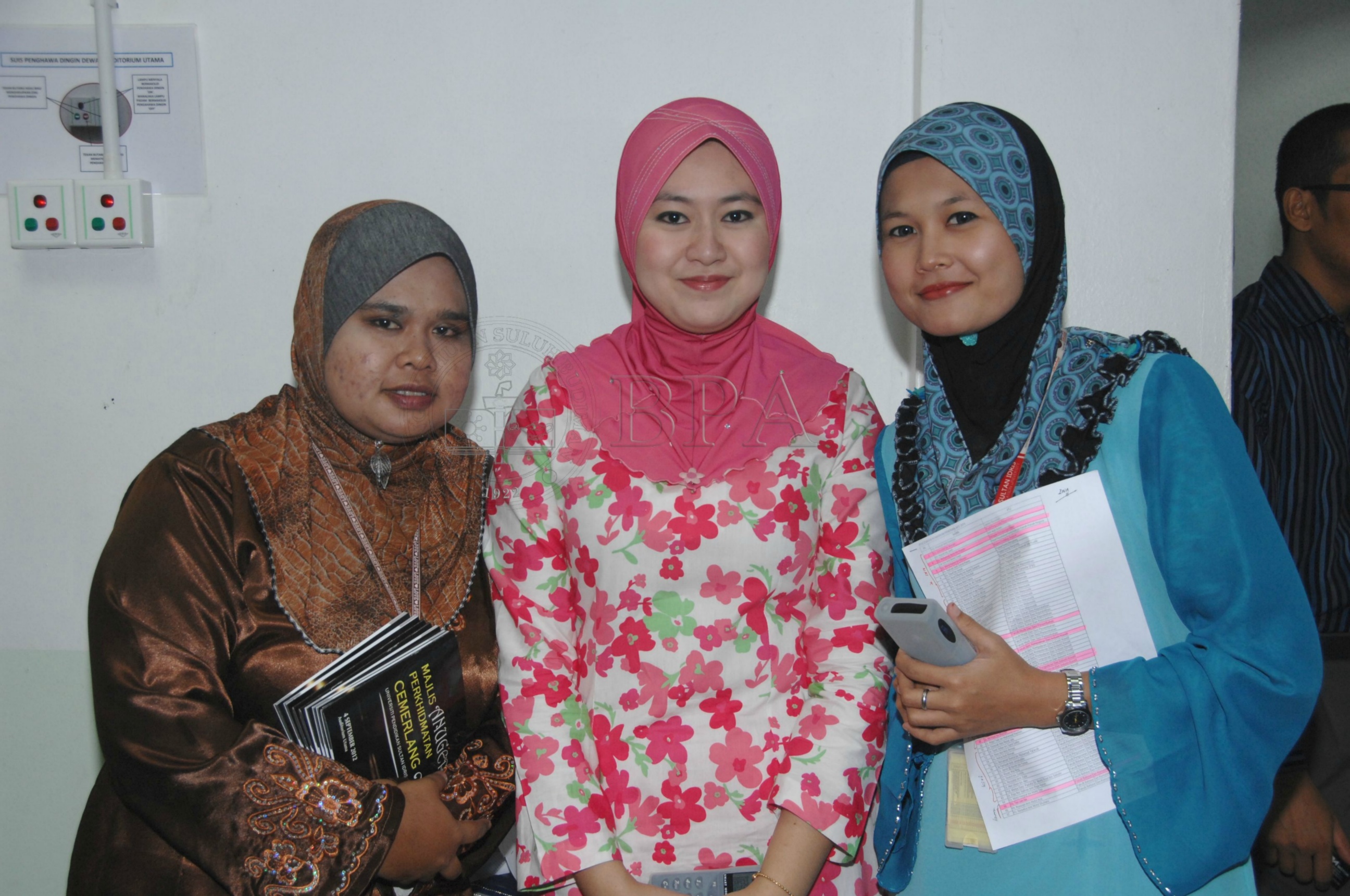 4 9 2012 Majlis Anugerah Perkhidmatan Cemerlang 2011 Dan Hari Raya Upsi